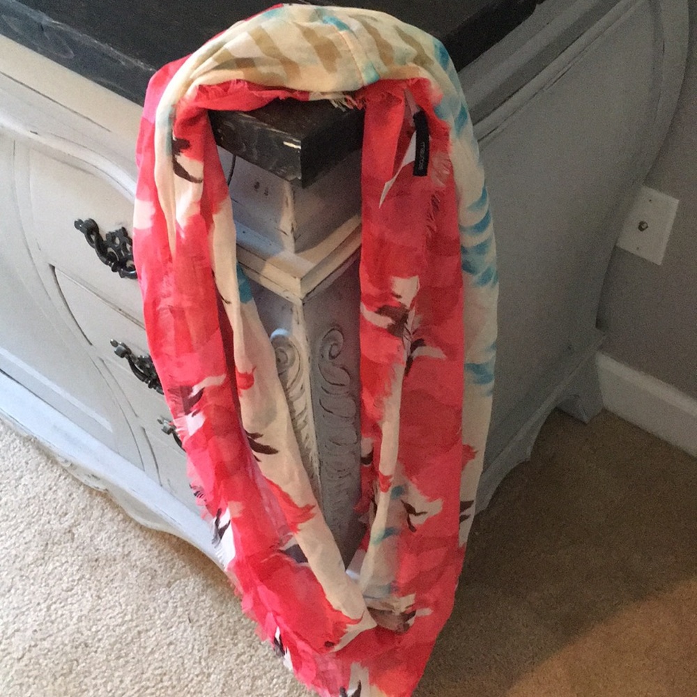 😍Gorgeous tribal print infinity scarf